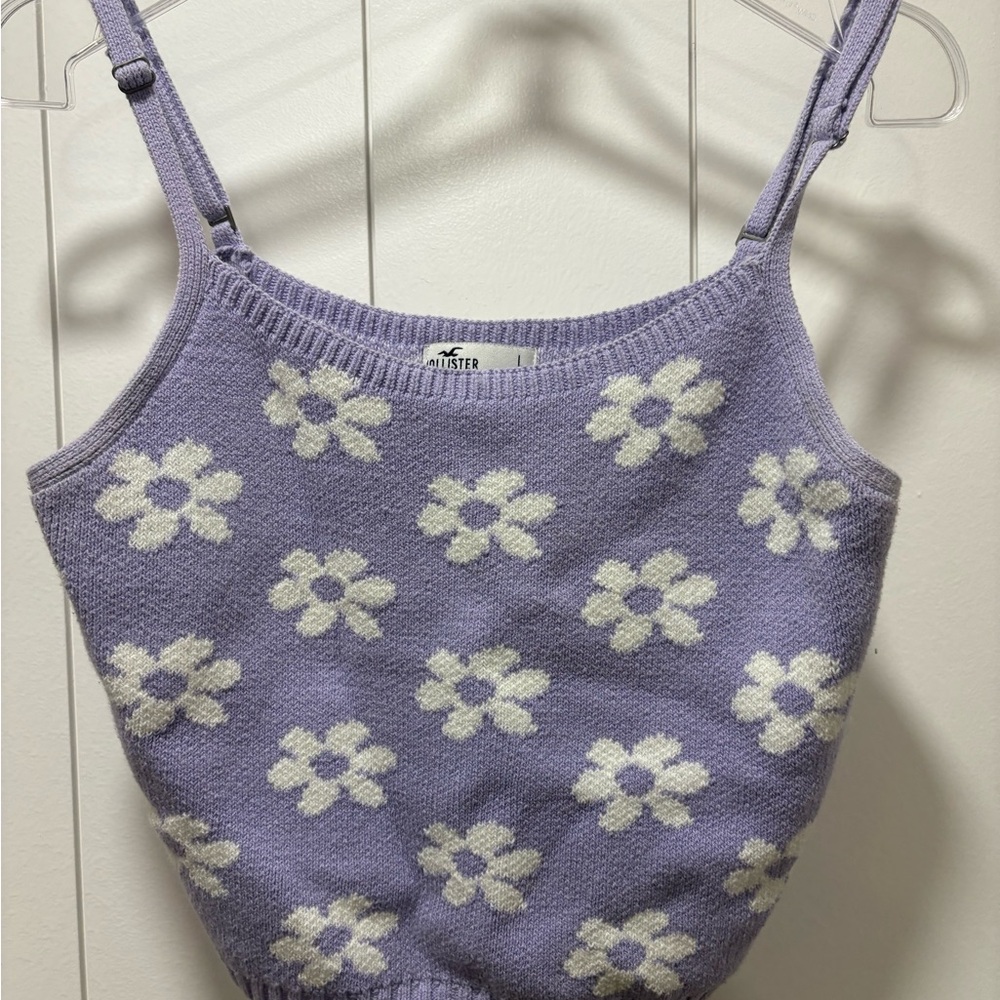 Hollister knit cami top in lavender floral Size Large